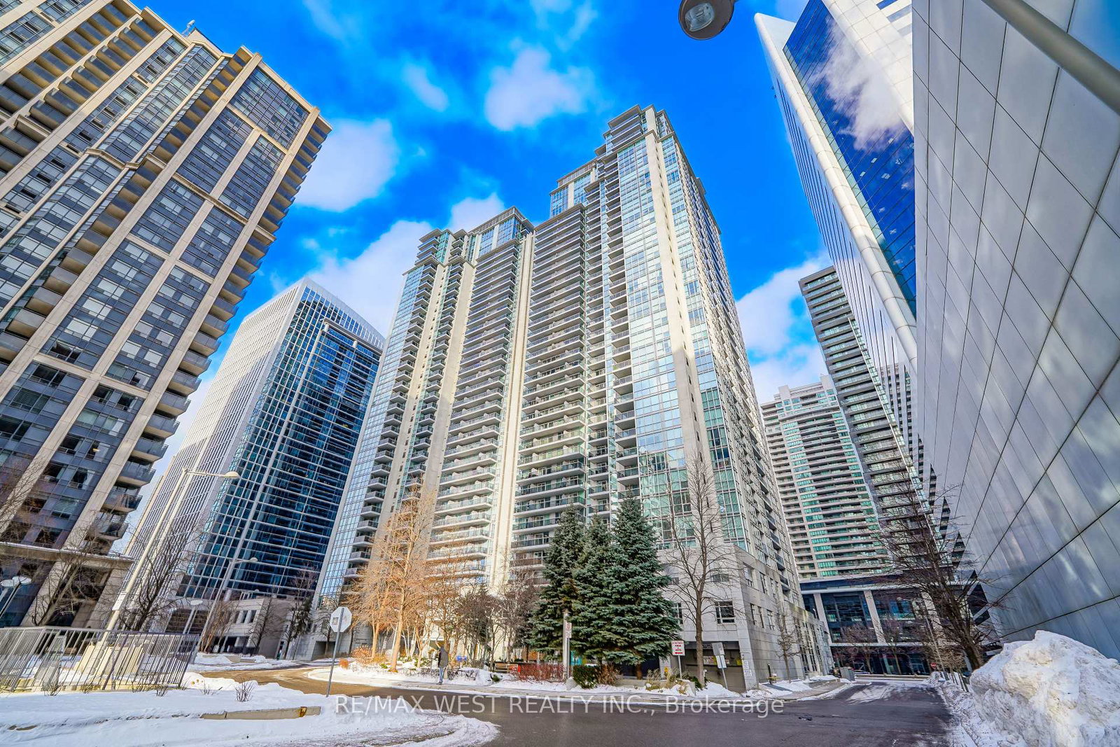 4978-yonge-street-toronto-ontario-c12998448