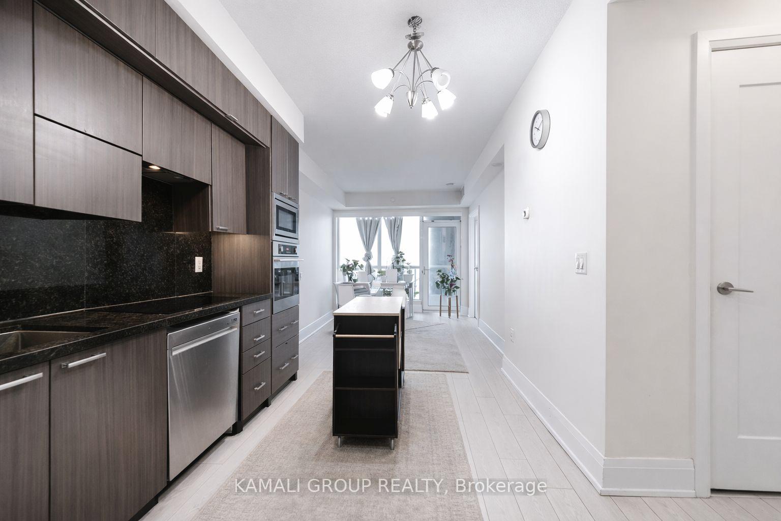 120-harrison-garden-boulevard-north-york-ontario-c12998564