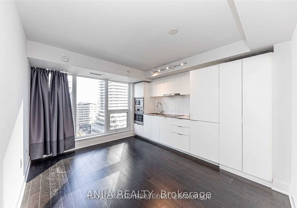 955-bay-street-toronto-ontario-c12998648