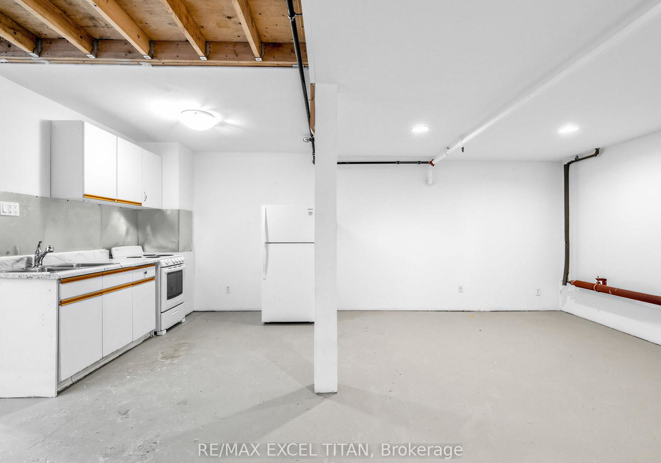 221-sterling-road-e-toronto-ontario-c12998716