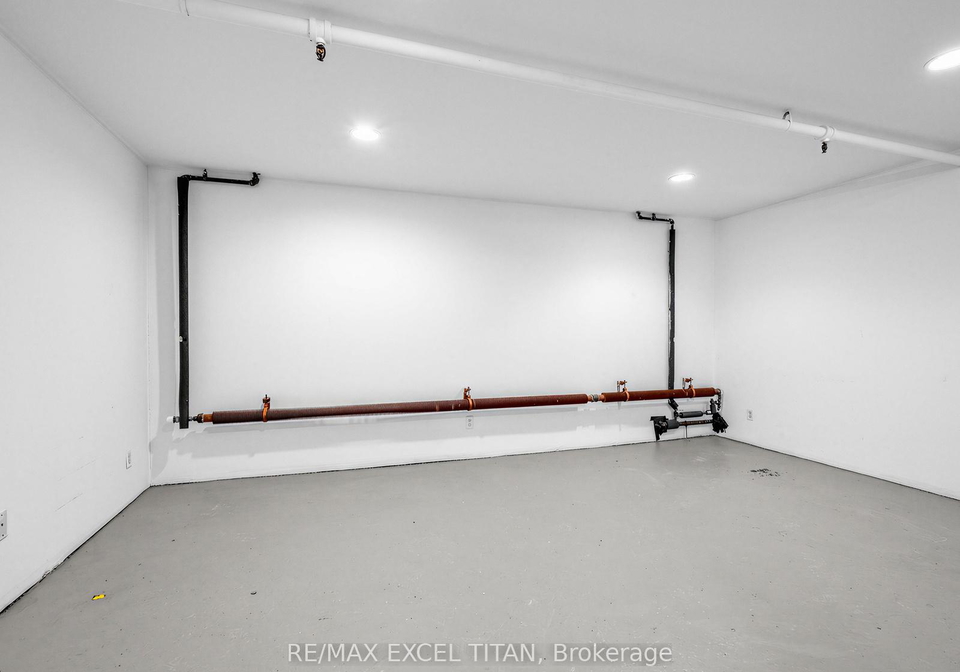 221-sterling-road-e-toronto-ontario-c12998716
