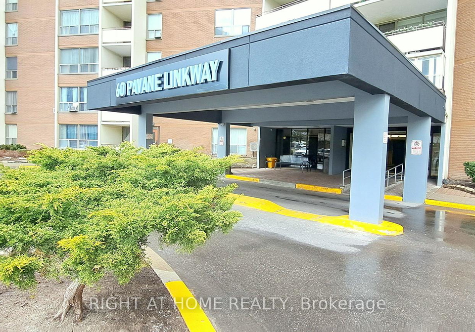 60-pavane-linkway-east-york-ontario-c12998738