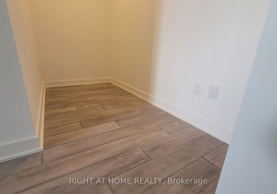11-yorkville-avenue-toronto-ontario-c12998766