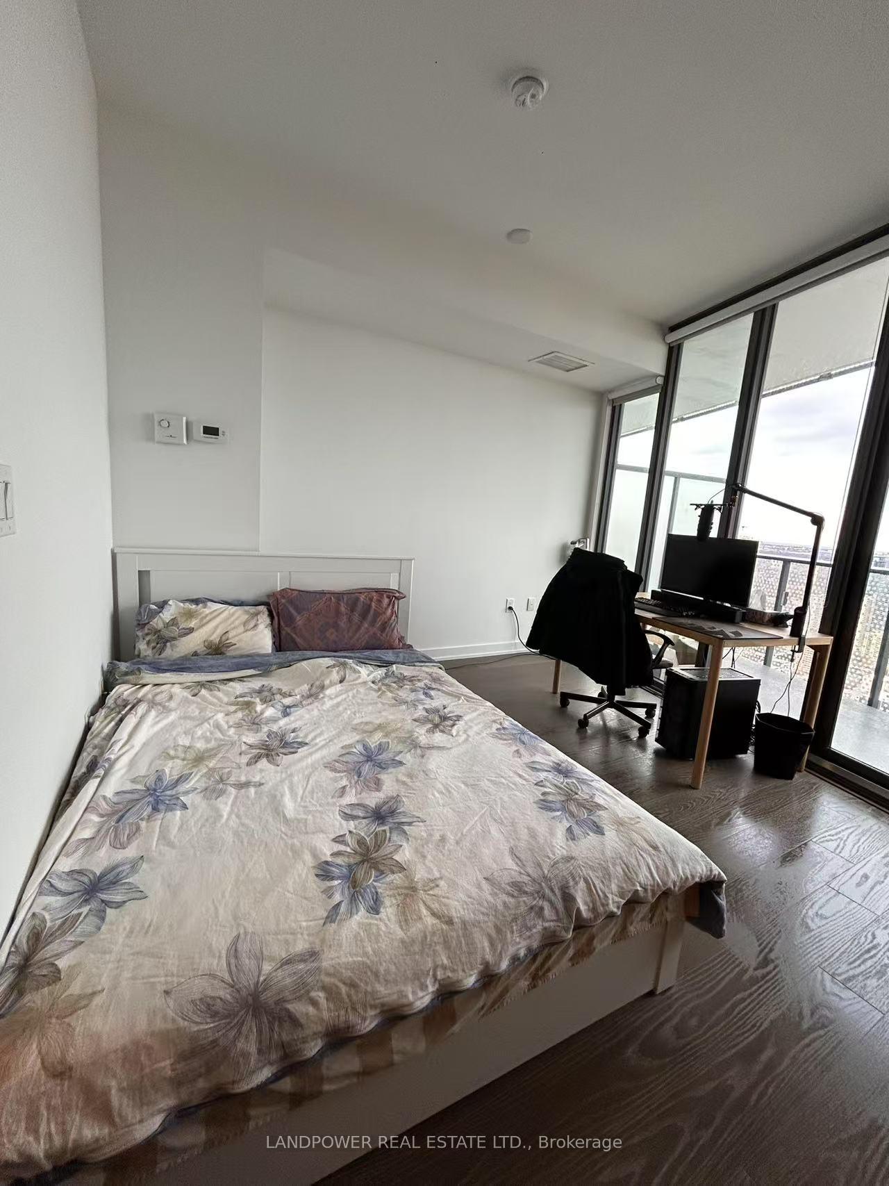 11-wellesley-street-w-toronto-ontario-c12998802