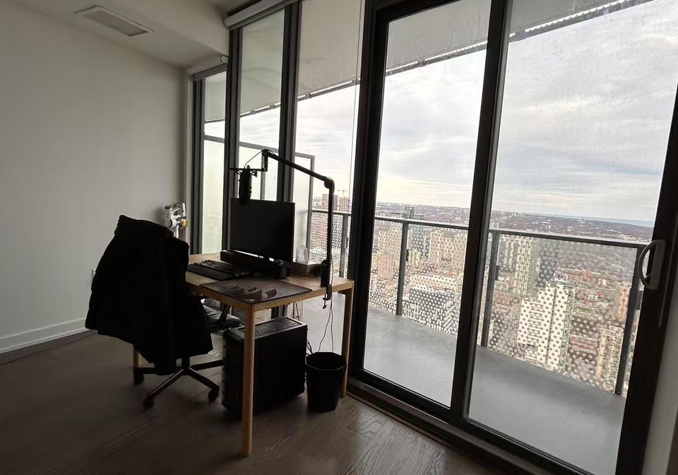 11-wellesley-street-w-toronto-ontario-c12998802
