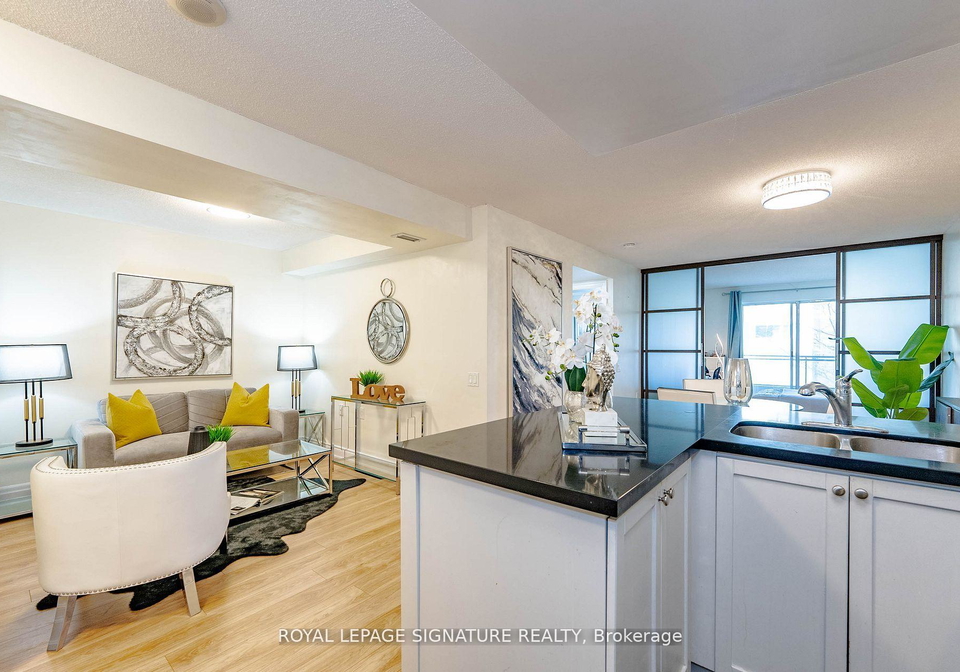 21-hillcrest-avenue-north-york-ontario-c12998966