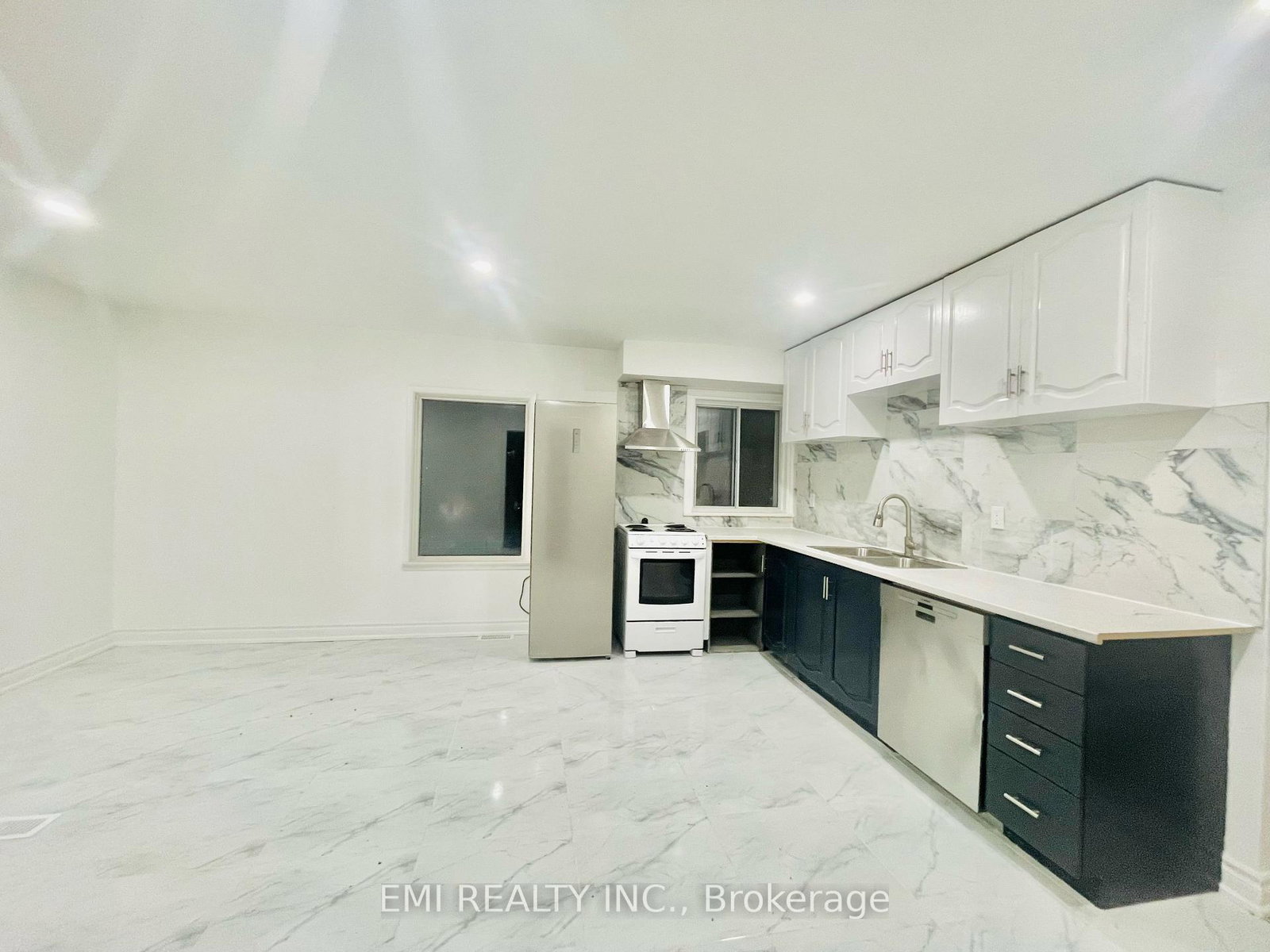 208-patricia-avenue-toronto-ontario-c12999018
