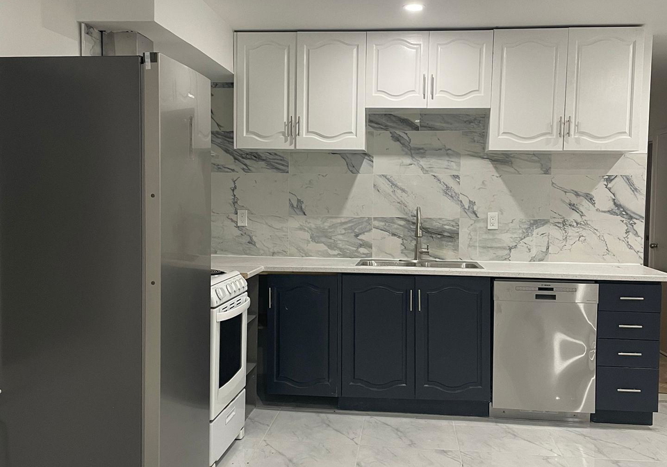 208-patricia-avenue-toronto-ontario-c12999018