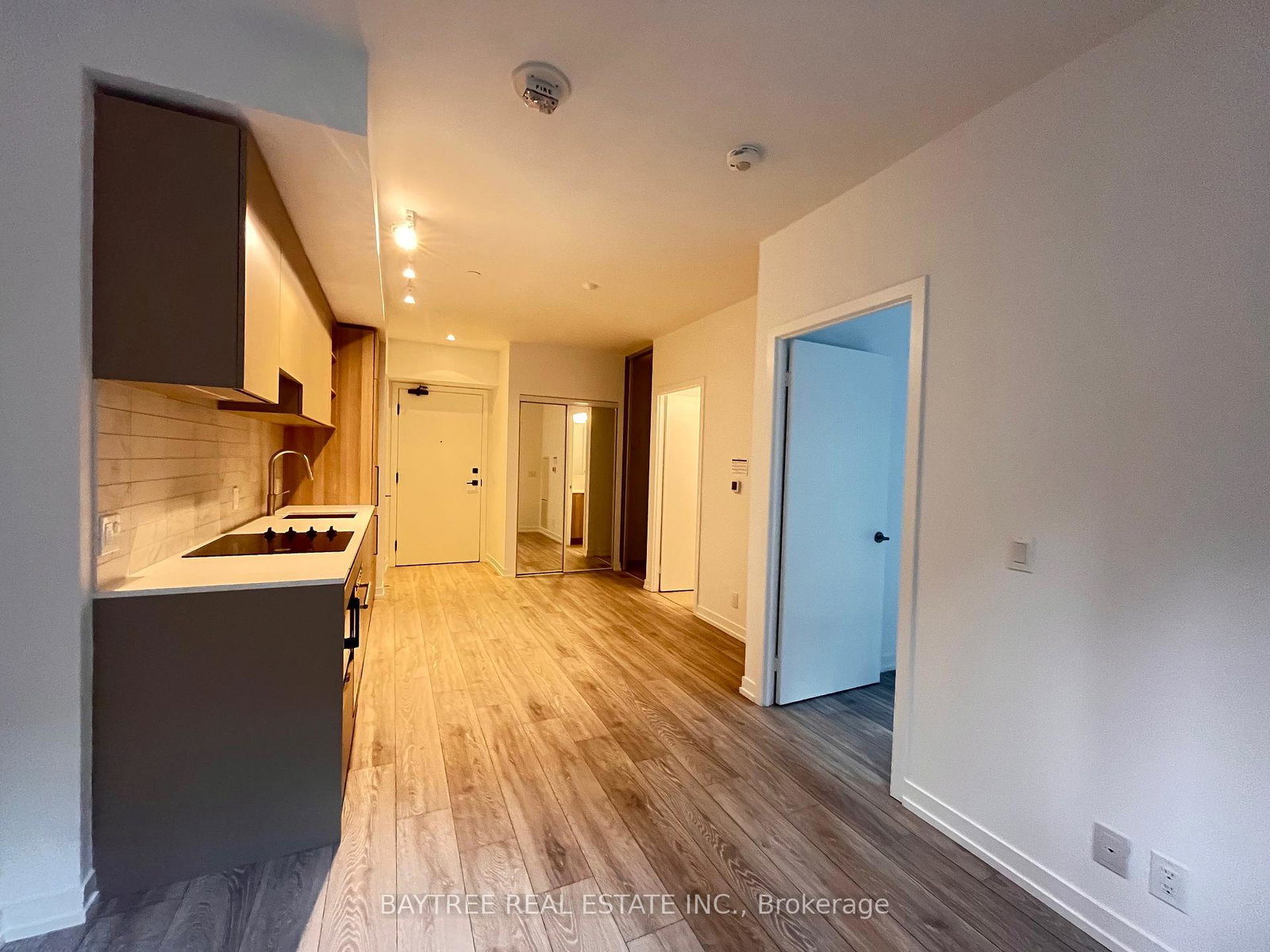 55-mercer-street-toronto-ontario-c12999088