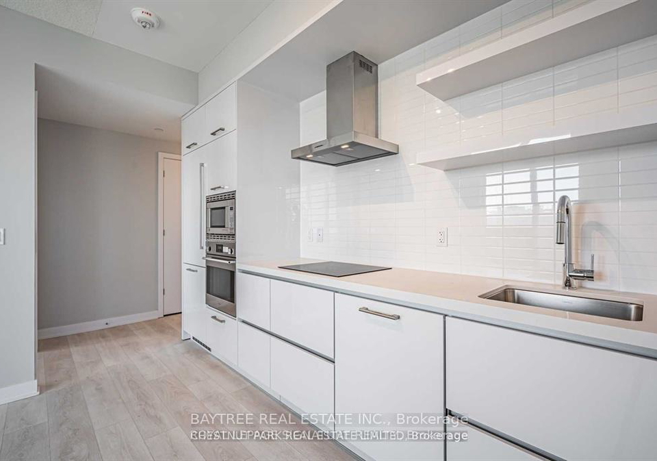 2221-yonge-street-toronto-ontario-c12999126