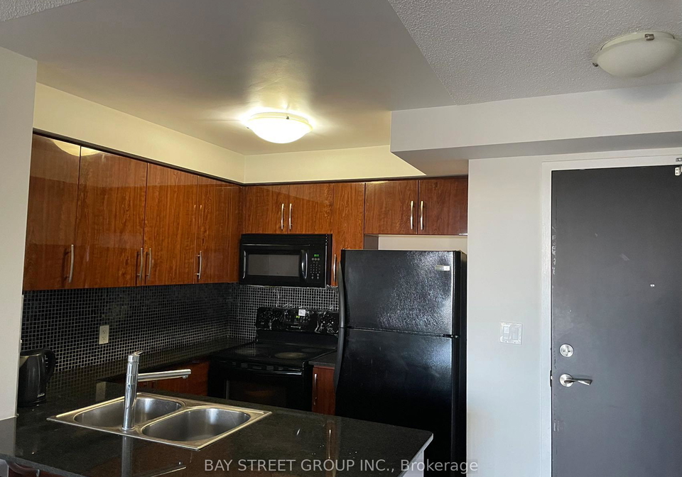 5791-yonge-street-north-york-ontario-c12999184