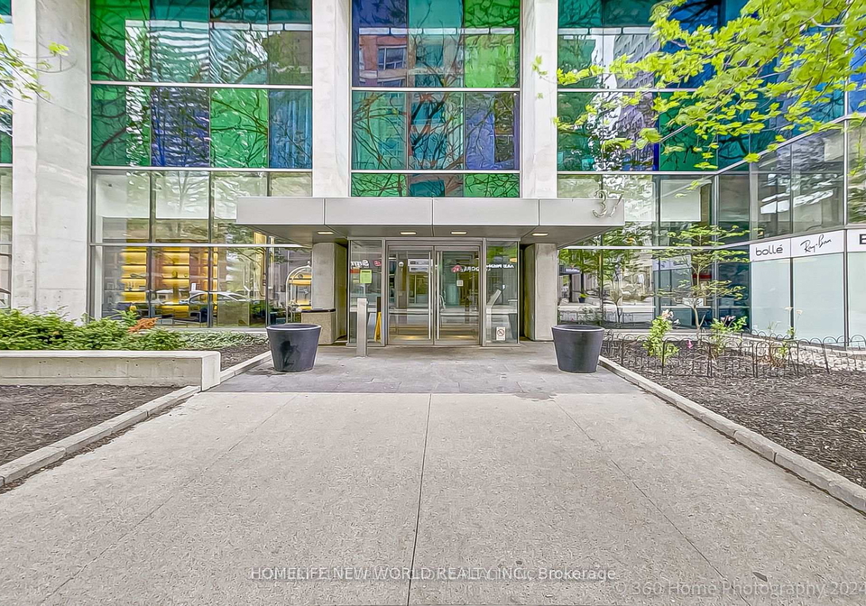 37-grosvenor-street-toronto-ontario-c12999262