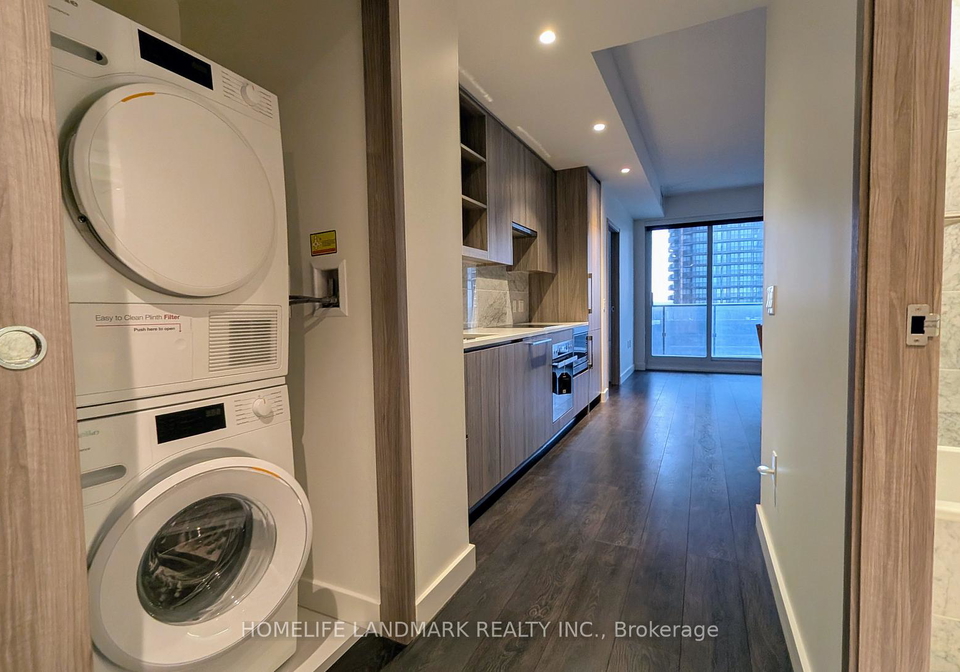 95-mcmahon-drive-north-york-ontario-c12999376