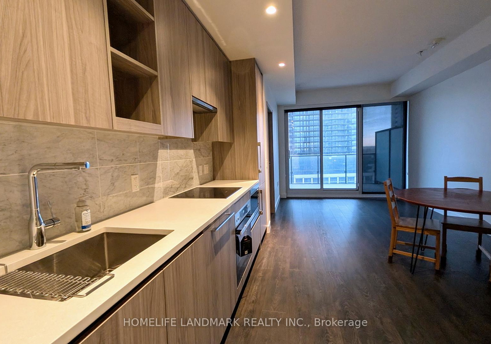 95-mcmahon-drive-north-york-ontario-c12999376