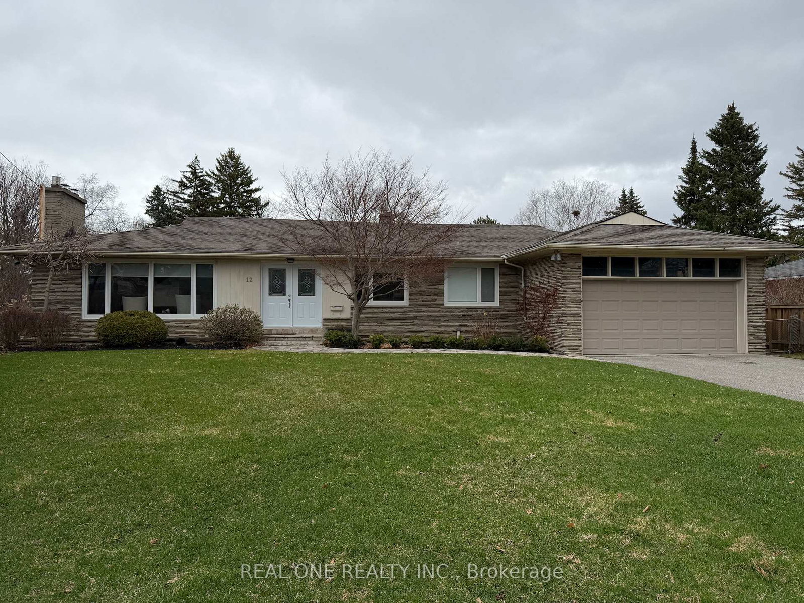 12-king-maple-place-north-york-ontario-c12999396