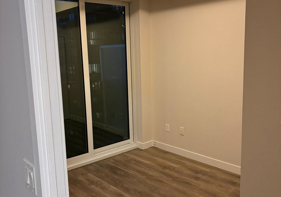 8-e-eglinton-avenue-e-toronto-ontario-c12999442