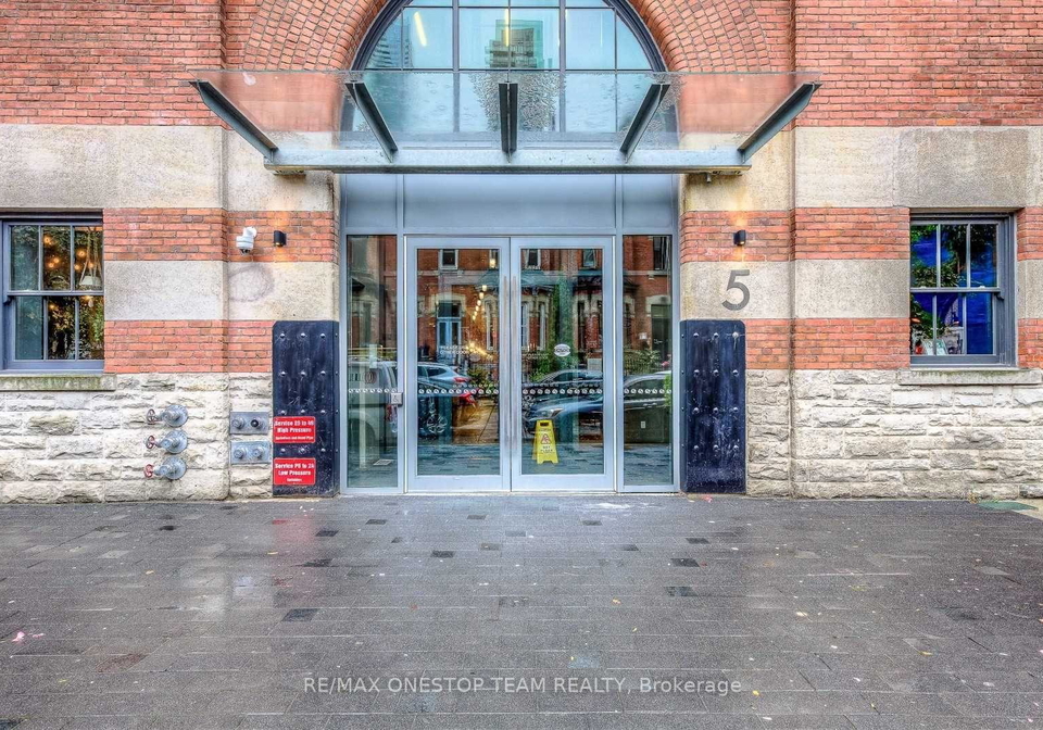5-st-joseph-street-toronto-ontario-c12999824