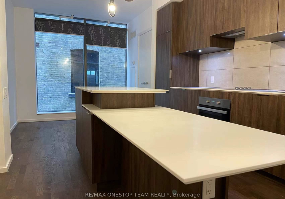 5-st-joseph-street-toronto-ontario-c12999824