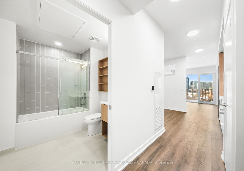 88-bathurst-street-toronto-ontario-c12999954