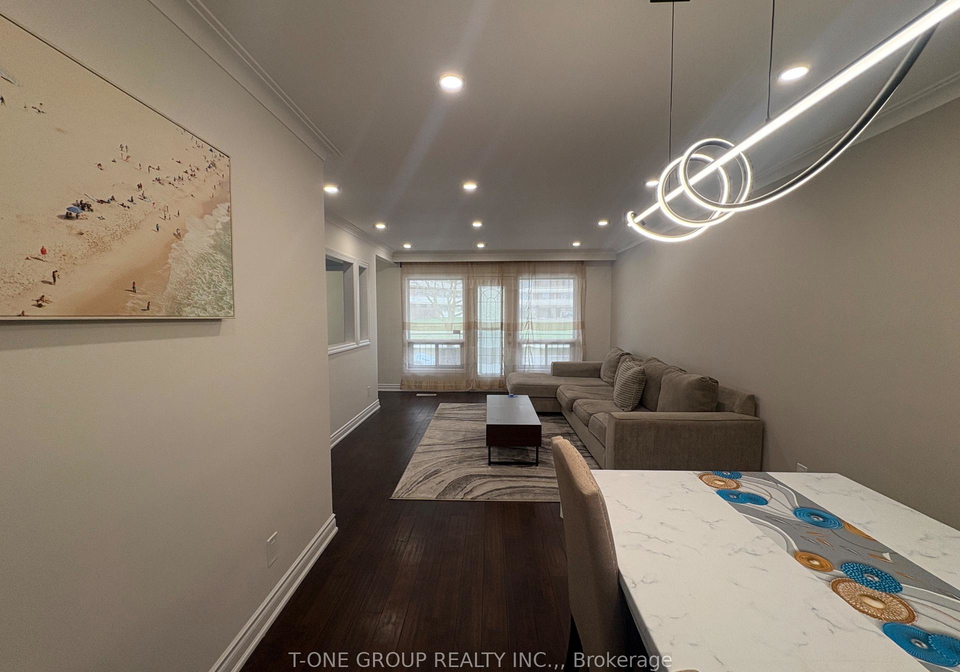 108-bowhill-crescent-north-york-ontario-c13000070