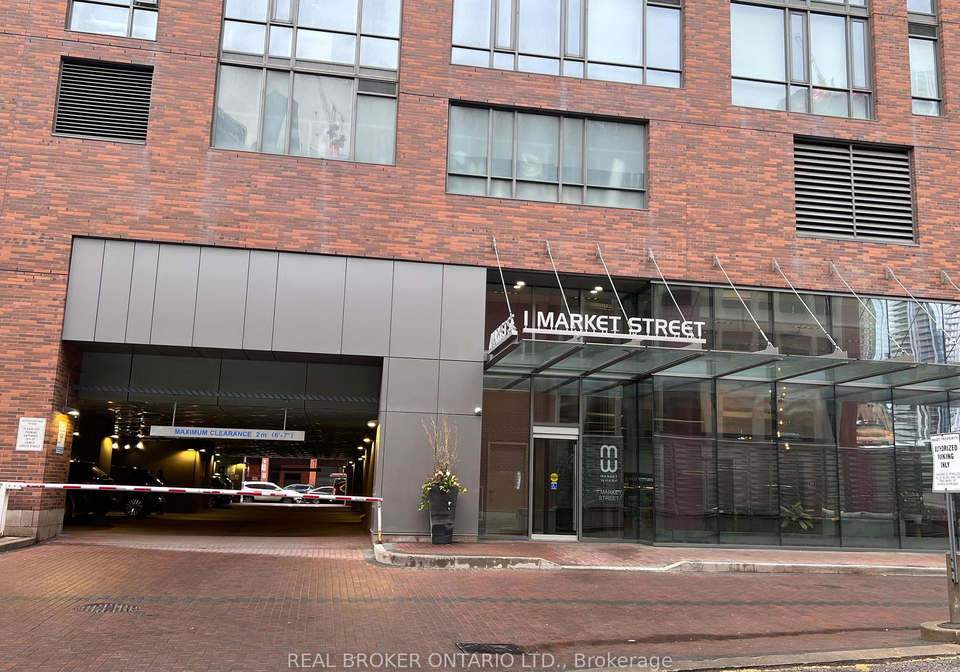1-market-street-toronto-ontario-c13000412