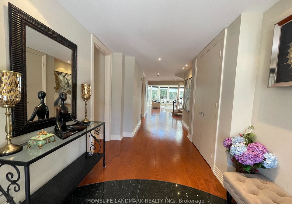 35-gardiner-road-e-toronto-ontario-c13000450