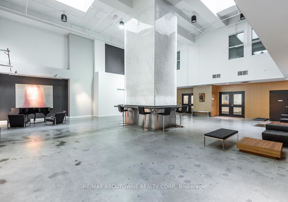 155-dalhousie-street-toronto-ontario-c13000464