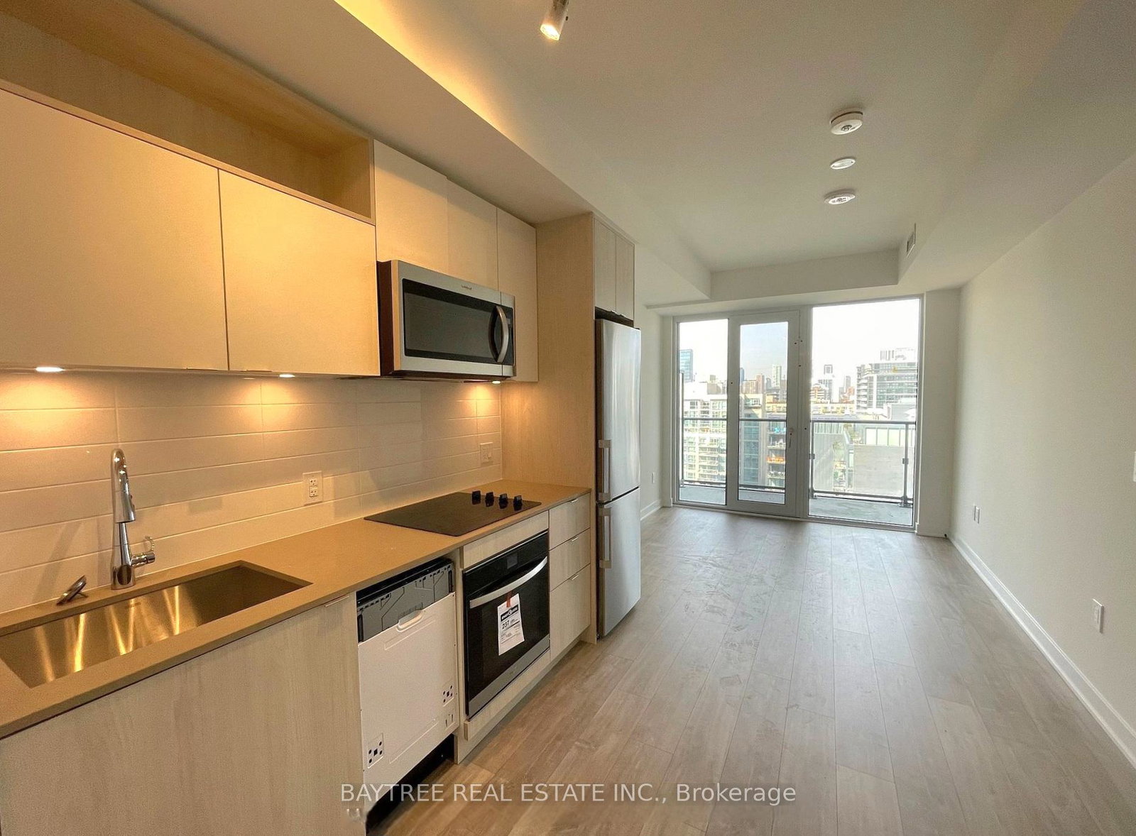 135-lower-sherbourne-street-toronto-ontario-c13000506
