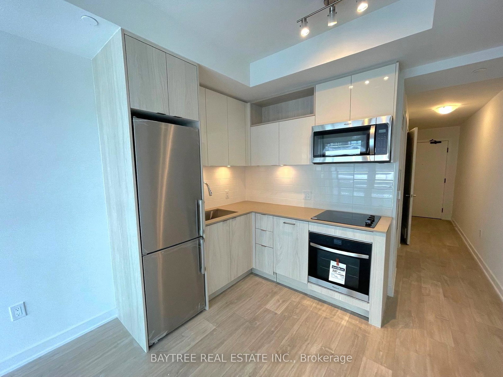 135-lower-sherbourne-street-toronto-ontario-c13000512