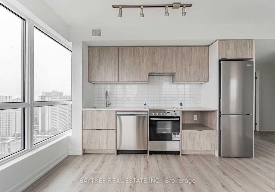 395-bloor-street-e-toronto-ontario-c13000610
