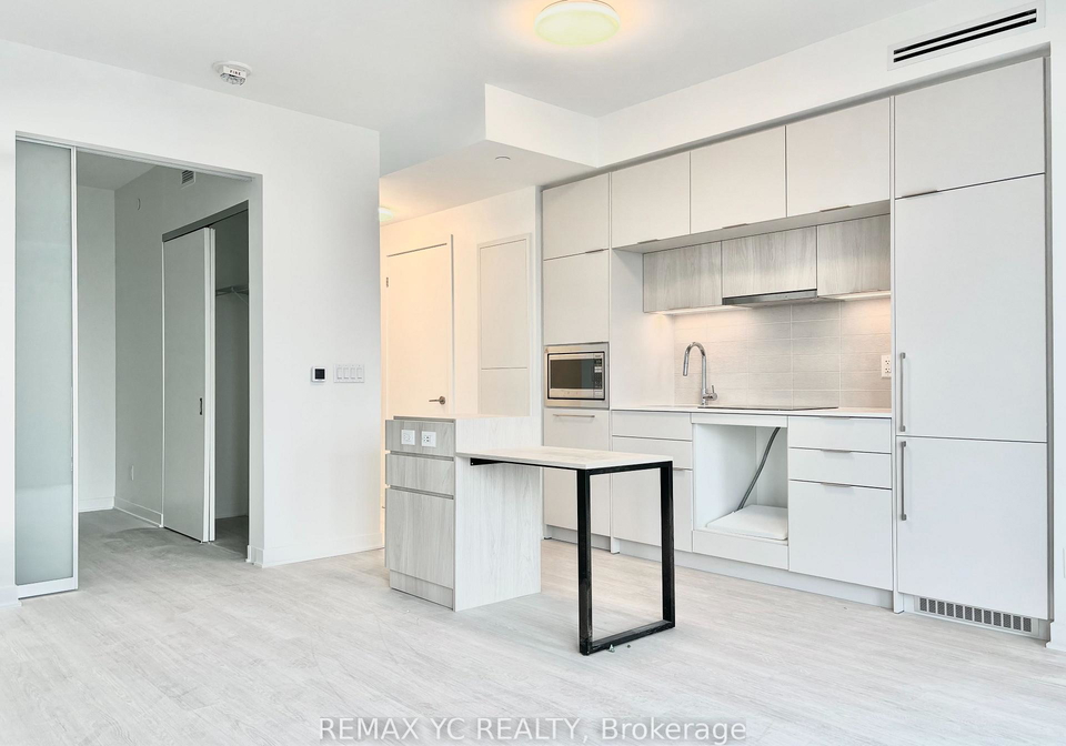 185-alberta-avenue-toronto-ontario-c13001048
