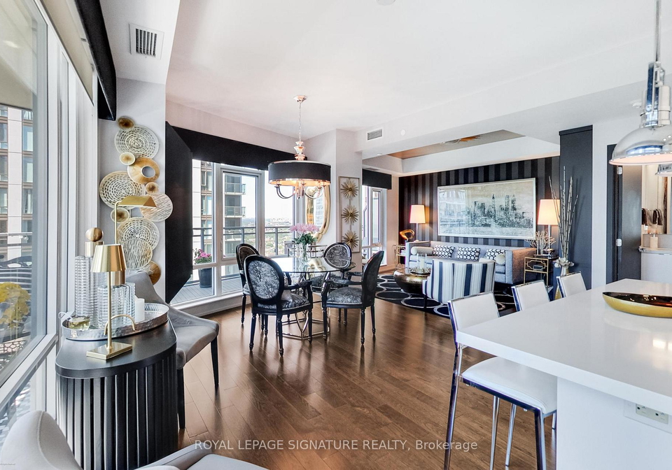 21-widmer-street-toronto-ontario-c13001228