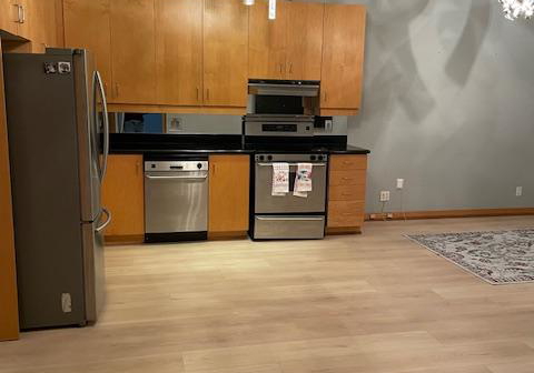 188-eglinton-avenue-e-toronto-ontario-c13001310