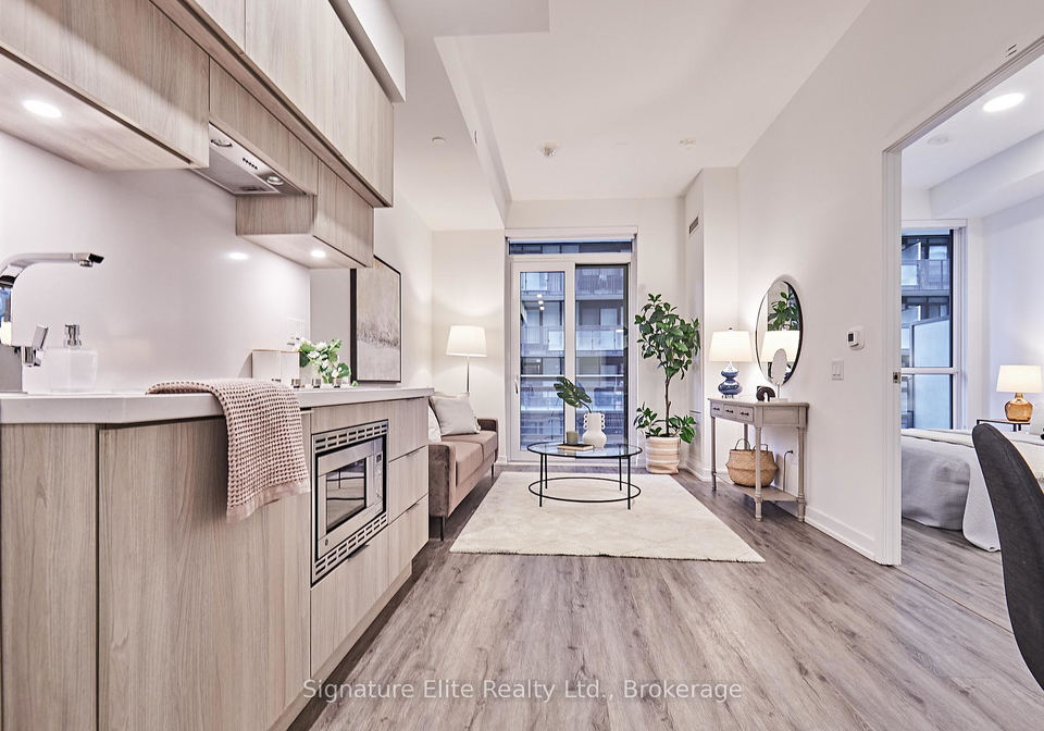 39-roehampton-avenue-toronto-ontario-c13001496