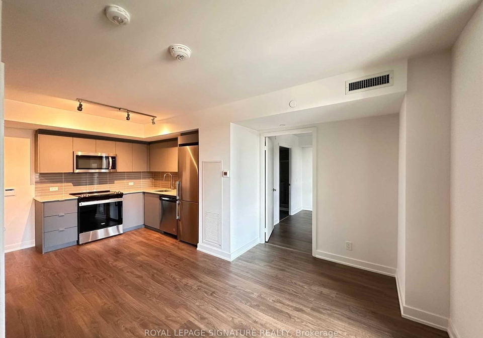 30-tretti-way-toronto-ontario-c13001500