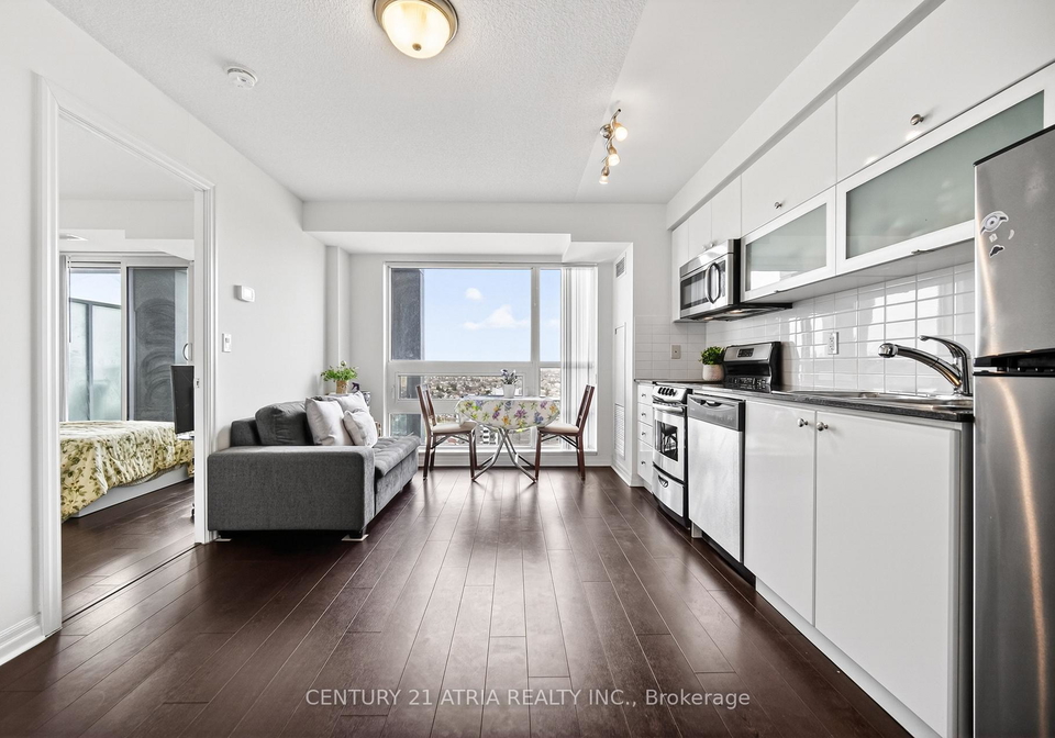 2015-sheppard-avenue-e-north-york-ontario-c13001634