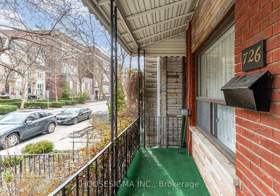 726-adelaide-street-w-toronto-ontario-c13001638