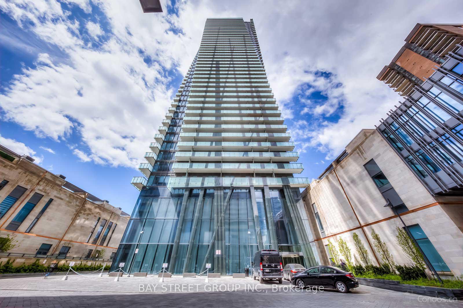 1080-bay-street-toronto-ontario-c13001762