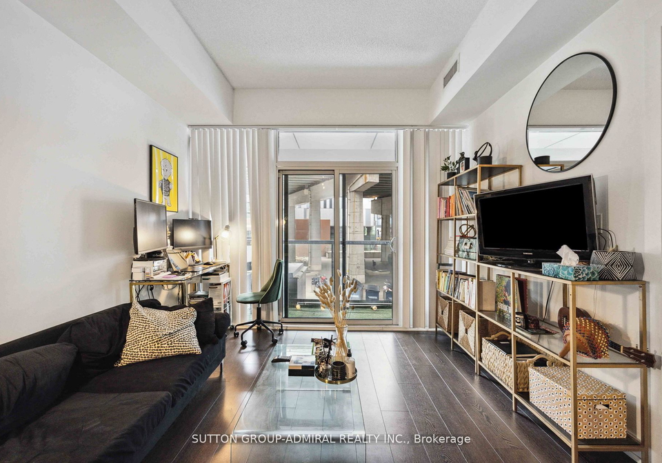 20-bruyeres-mews-toronto-ontario-c13001788