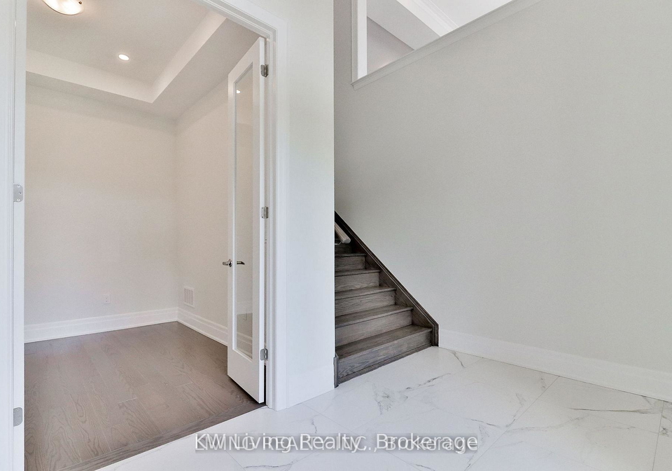 11-becky-cheung-court-north-york-ontario-c13002396