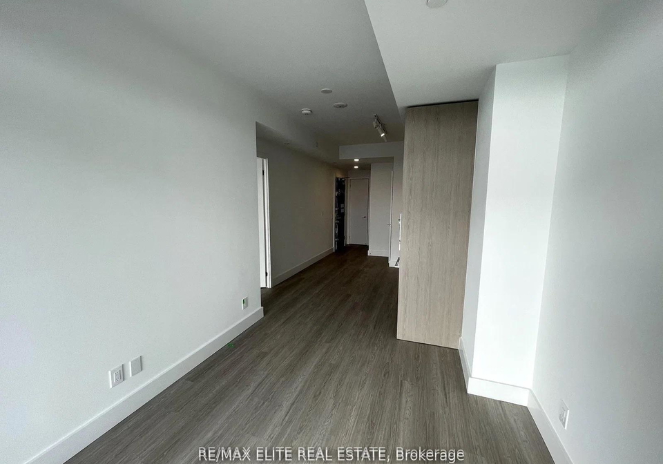 6-greenbriar-road-north-york-ontario-c13002438
