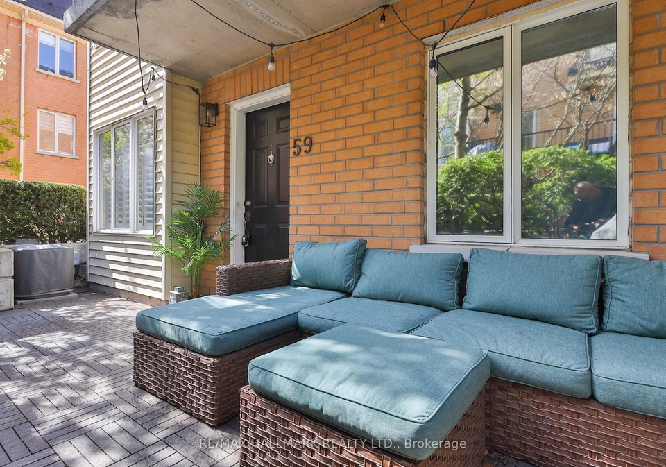 208-niagara-street-toronto-ontario-c13002552