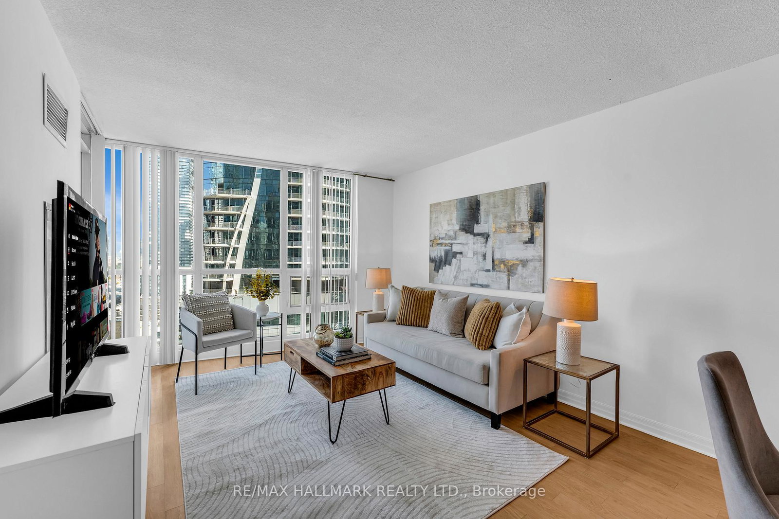 16-yonge-street-toronto-ontario-c13002910
