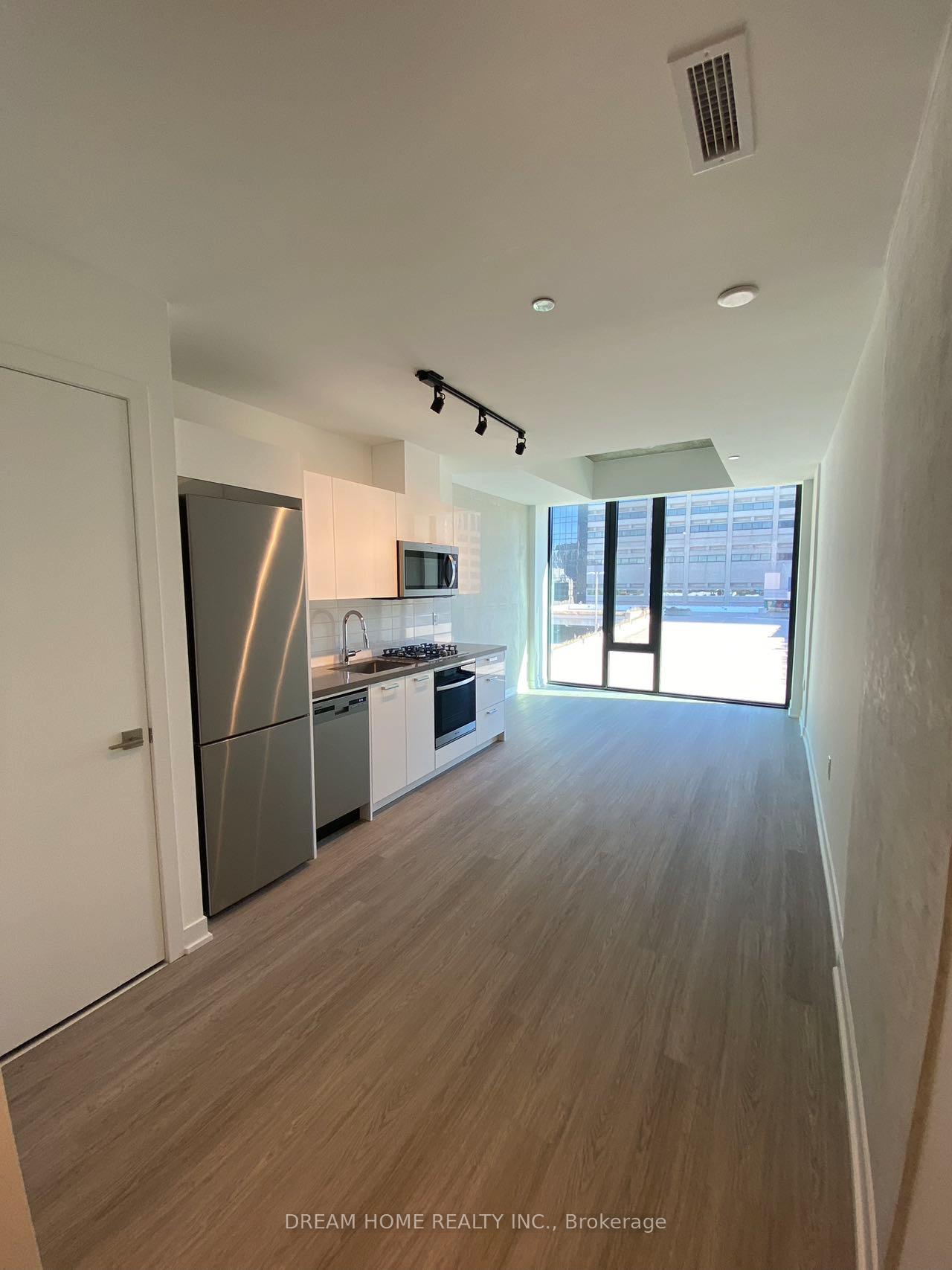195-mccaul-street-toronto-ontario-c13002958