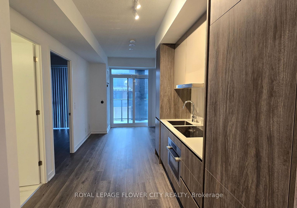 180-front-street-e-toronto-ontario-c13003246