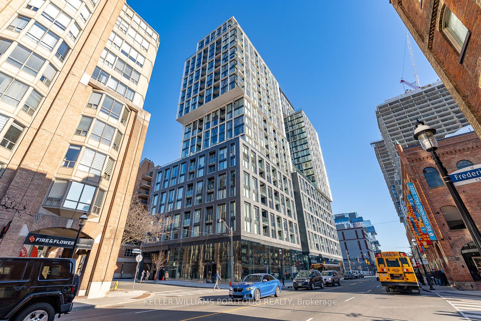 158-front-street-e-toronto-ontario-c13003770