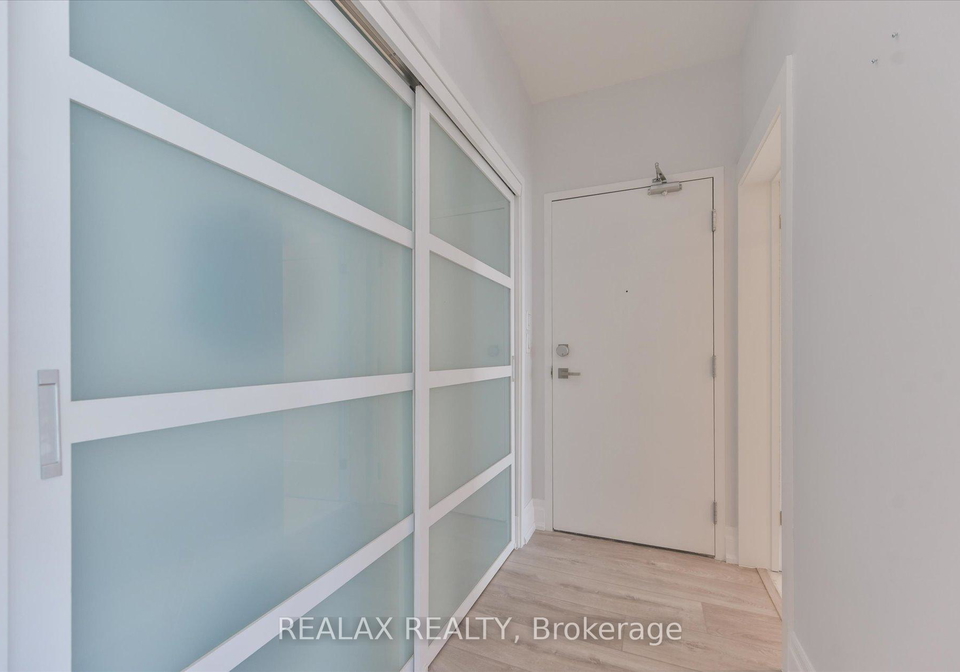 12-york-street-toronto-ontario-c13003866