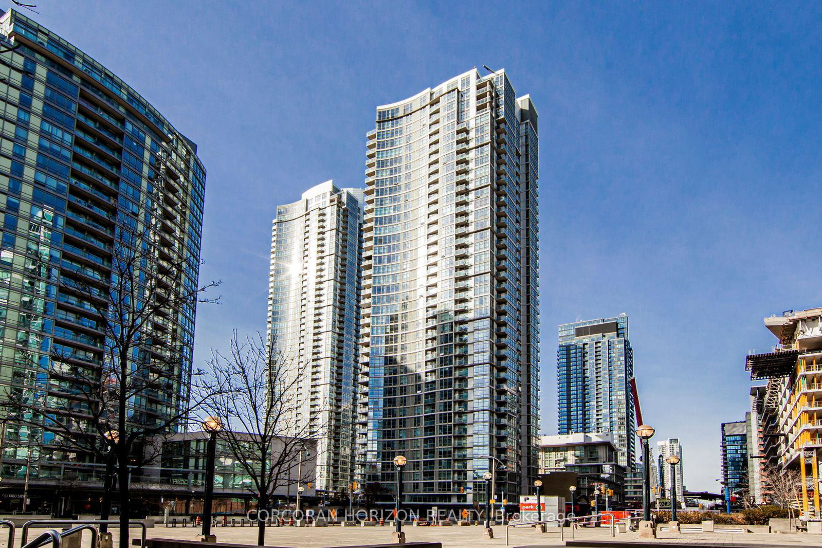 10-navy-wharf-court-toronto-ontario-c13003998