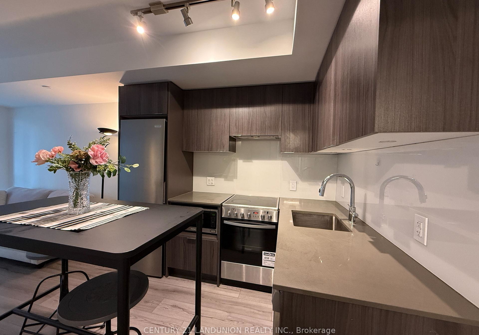 395-bloor-street-e-toronto-ontario-c13004020