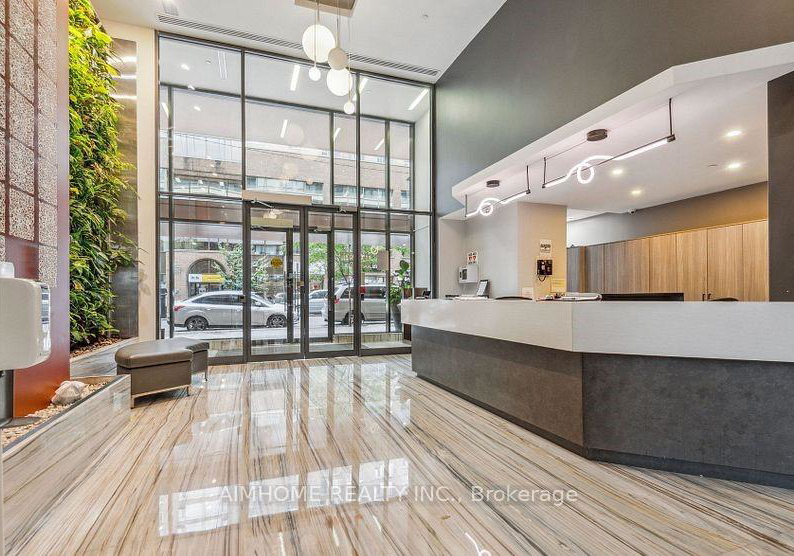 111-elizabeth-street-toronto-ontario-c13004156